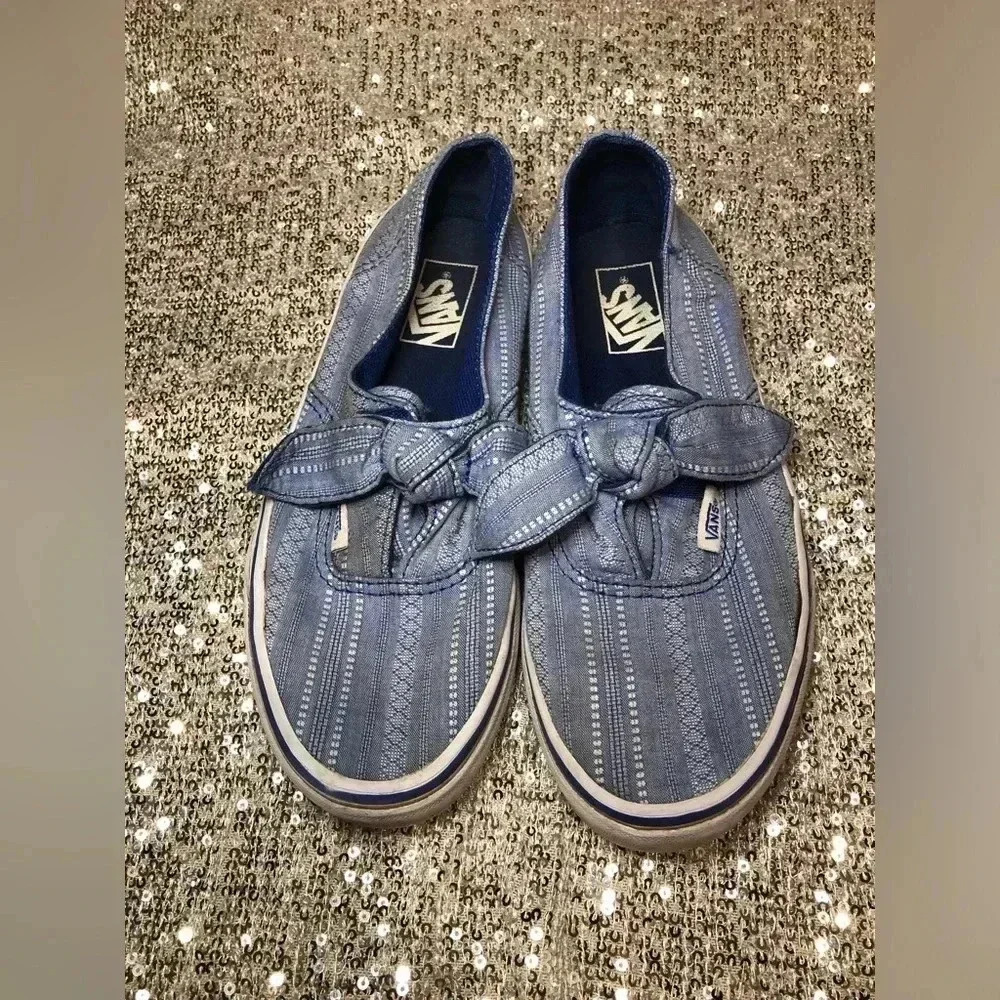 Vans size 2 kids slip on shoes with a bow - Picture 6 of 13